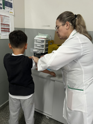 Vacinação contra a dengue inicia na próxima segunda (26) em Castro