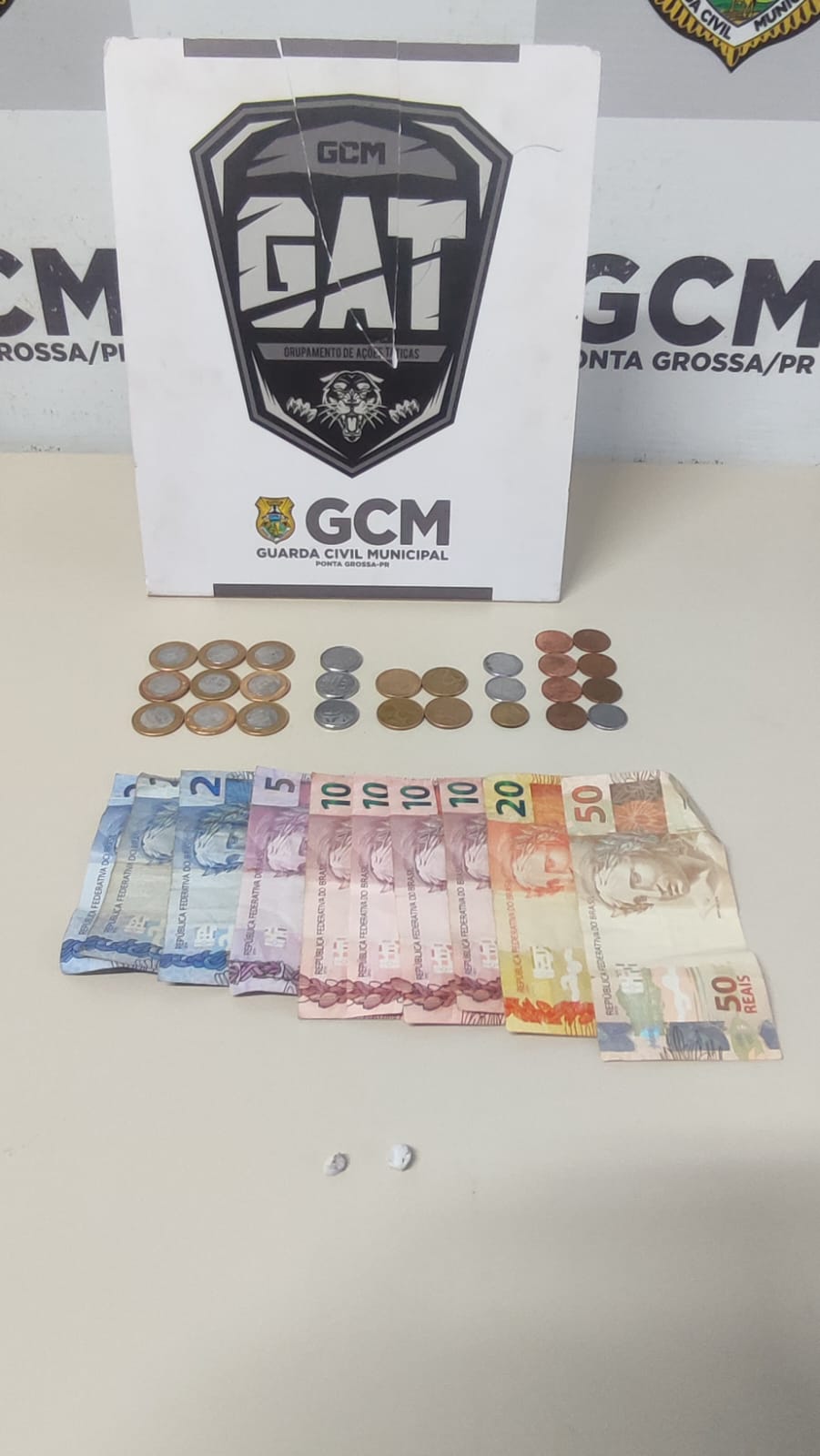 Flagrante de tráfico de drogas resulta em prisão na região central de Ponta Grossa