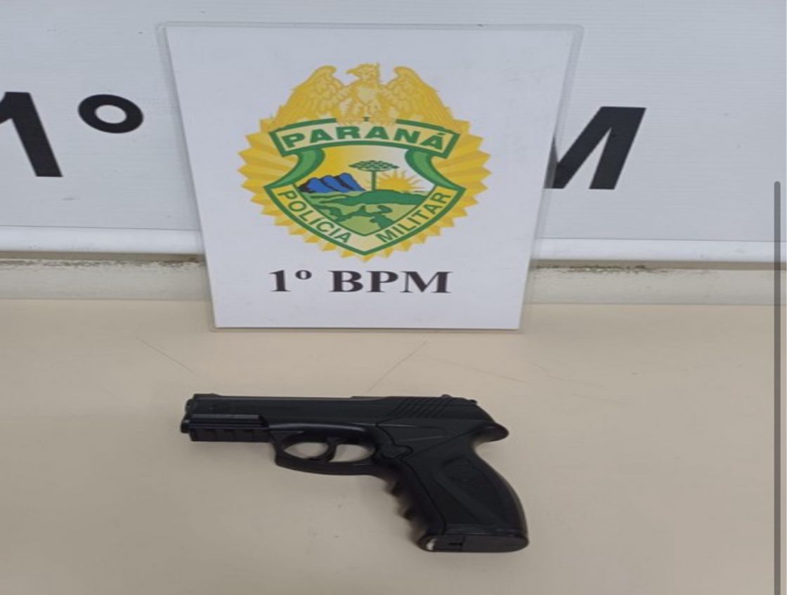 Homem é detido com réplica de arma após ameaçar ex-sogra no Cará-Cará