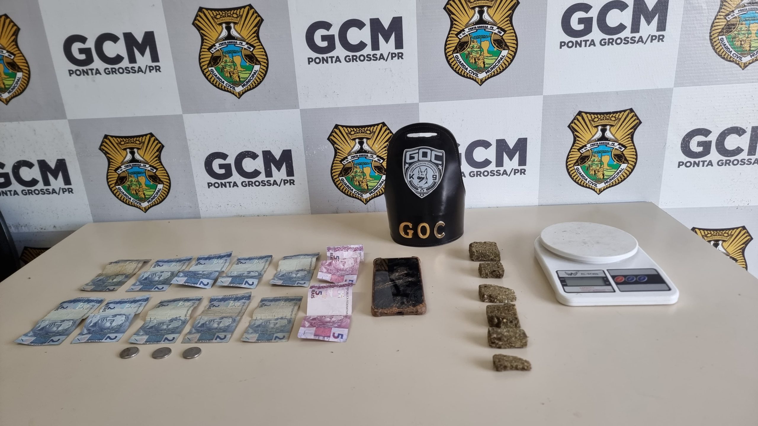 Suspeito é detido com drogas no Boa Vista após tentar fugir da Guarda Civil Municipal