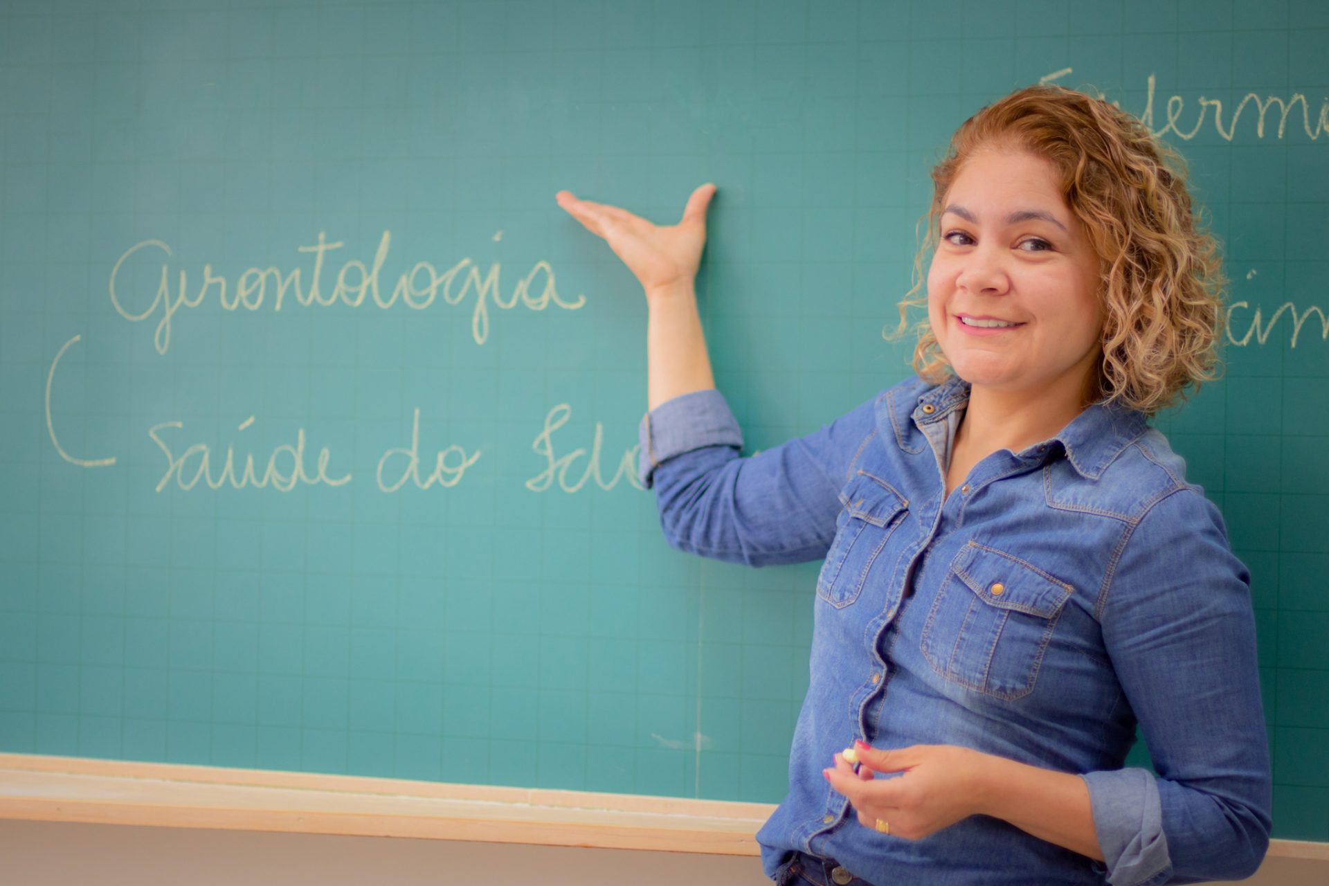 Professora da UEPG coordena evento em Portugal