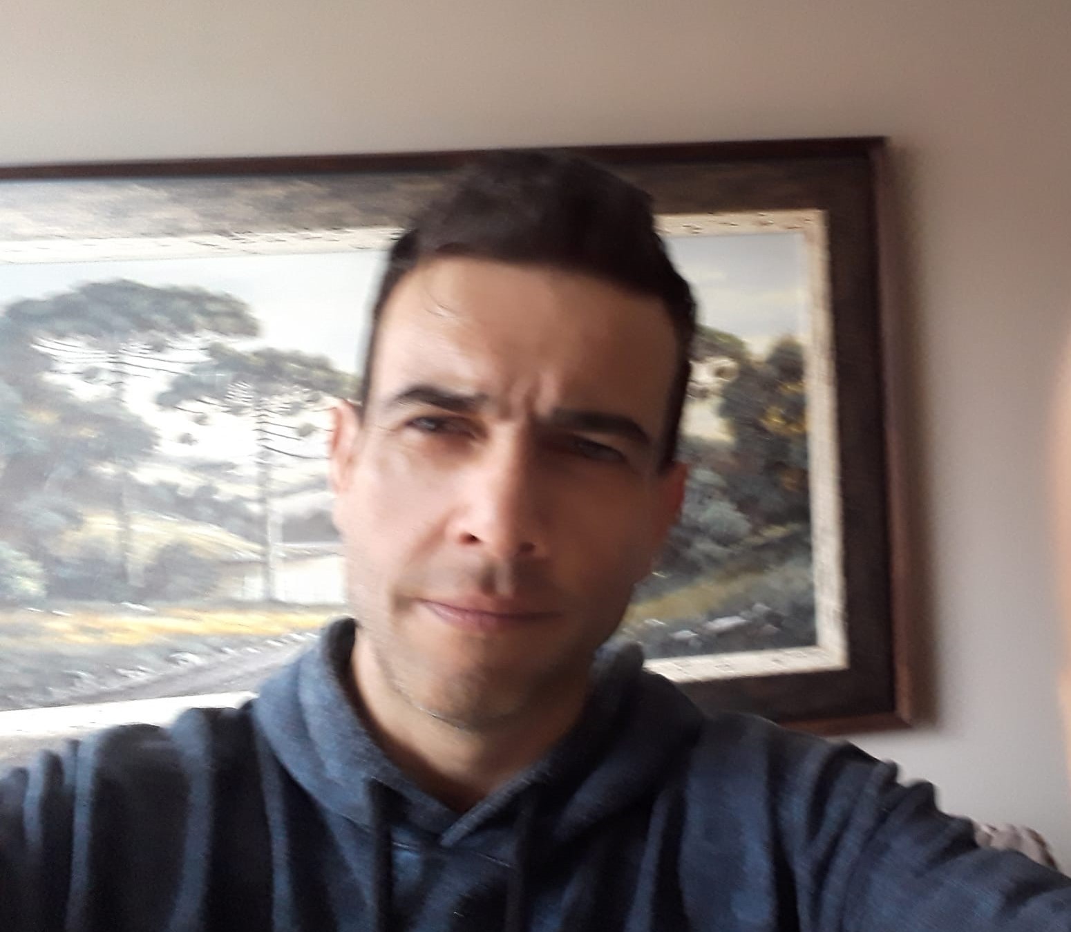 Professor é encontrado morto em estrada de terra na Vila Palmeirinha, em Ponta Grossa