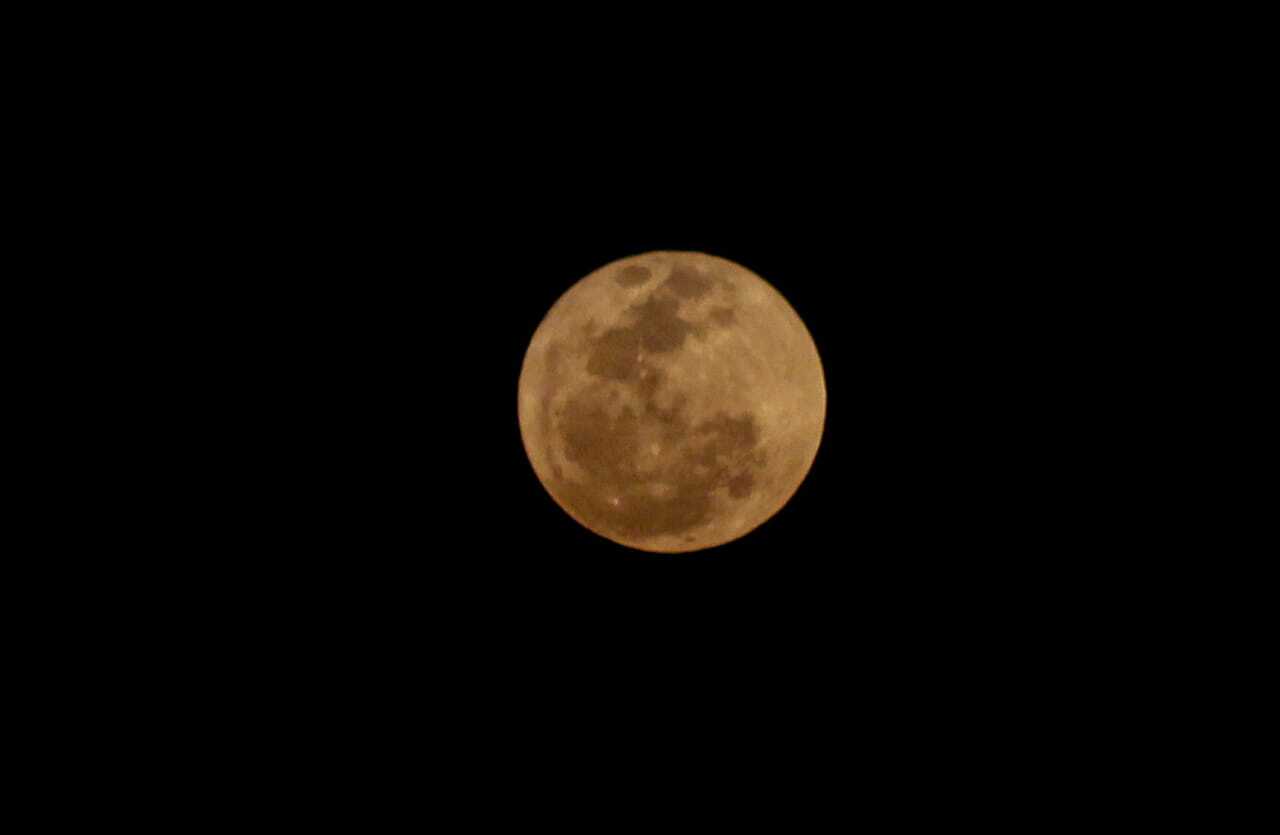 “Lua do Veado” traz espetáculo especial aos céus brasileiros nesta quinta-feira