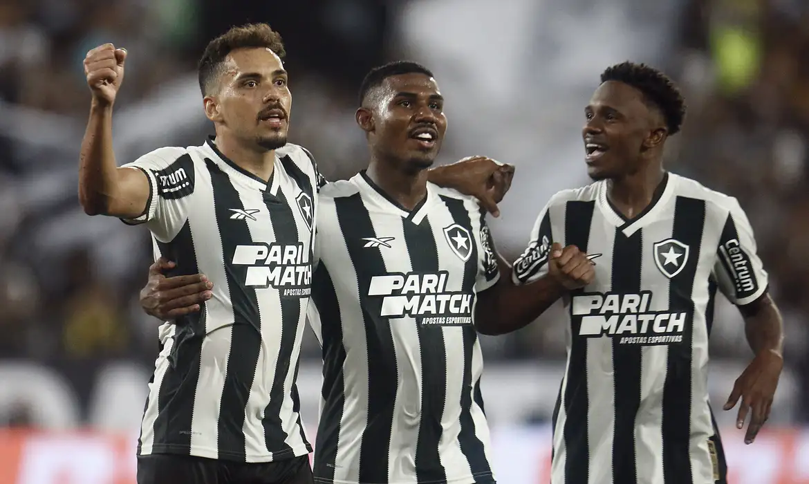 ONDE ASSISTIR: Oitavas da Copa do Brasil 2025 voltam hoje com clássicos, reencontros e promessa de emoção