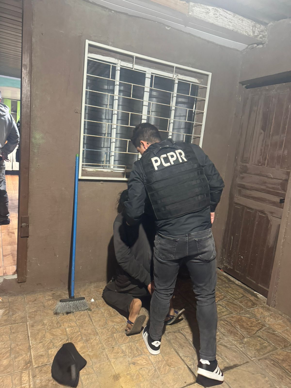 PCPR prende homem pela prática de homicídio e tentativa de feminicídio em Carambeí
