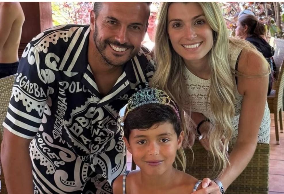 Filho de jogador sofre ataque por usar vestido em festa