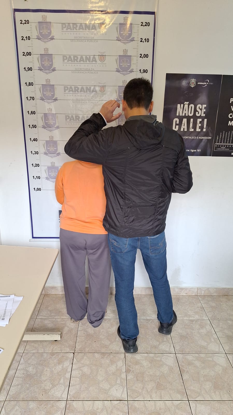 Polícia Civil prende vendedora de peixes acusada de furtar R$ 20 mil de idoso de 92 anos no interior de Sengés