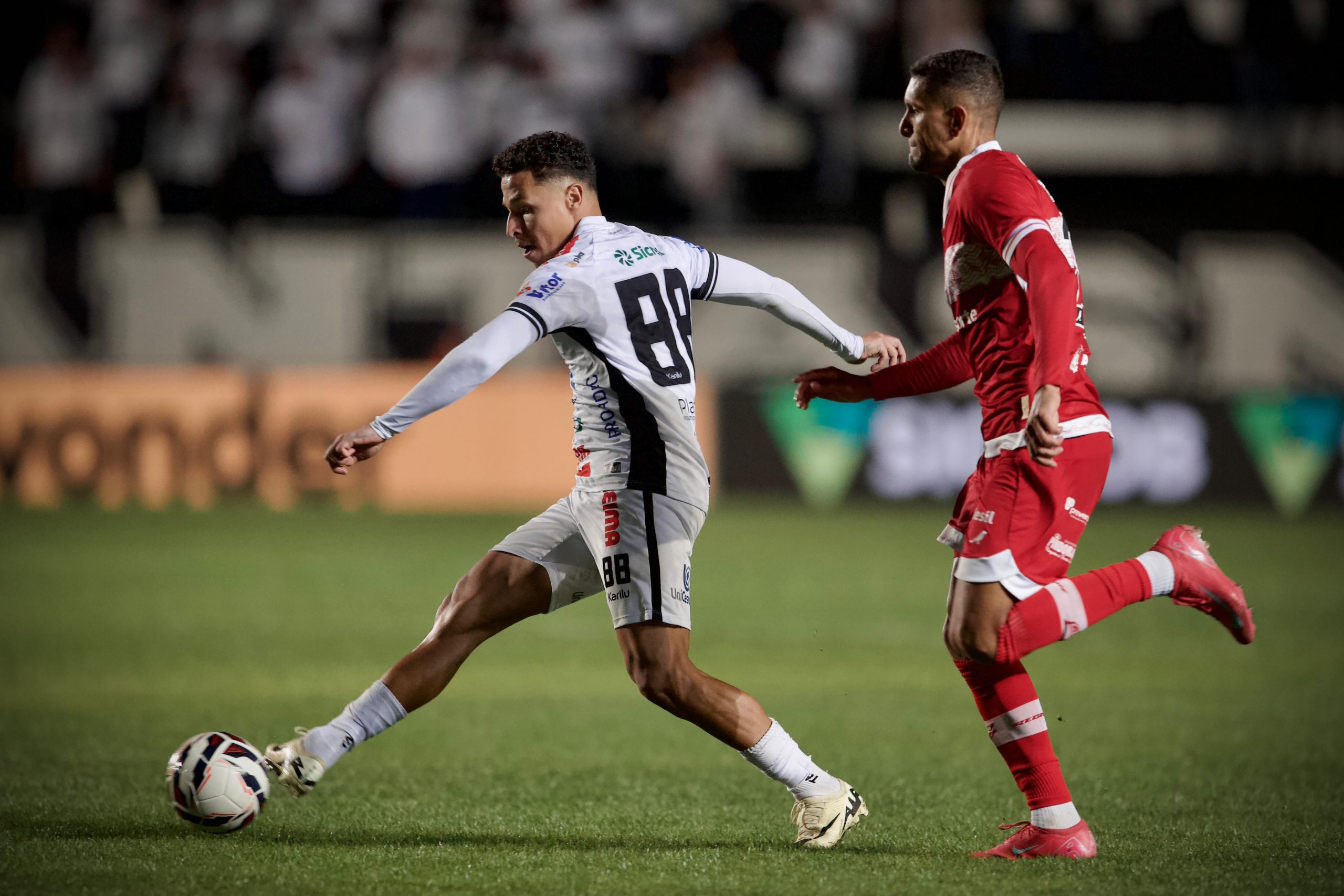 Empate com sabor amargo deixa Operário perto do Z-4 na Série B