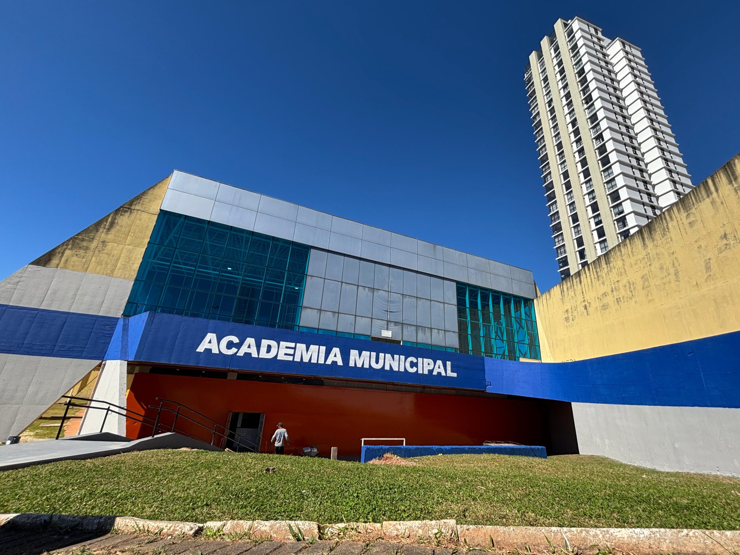 Academia Municipal promove prática esportiva gratuita em PG