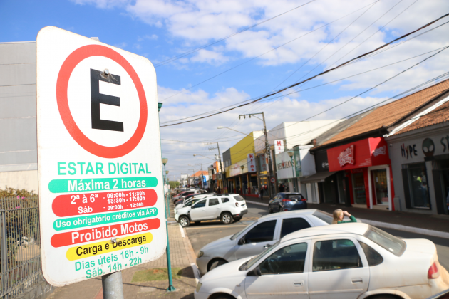 Cidade dos Campos Gerais dá exemplo e oficializa Estar gratuito por 30 minutos