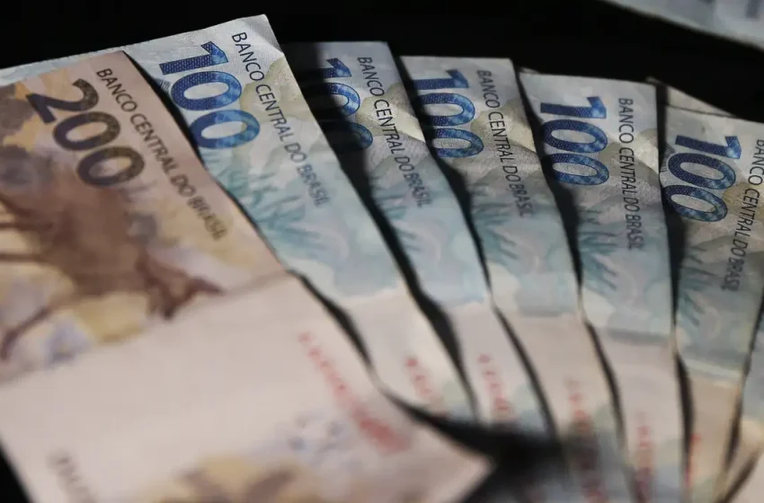 Brasileiros sacam R$ 318 milhões em valores esquecidos em junho