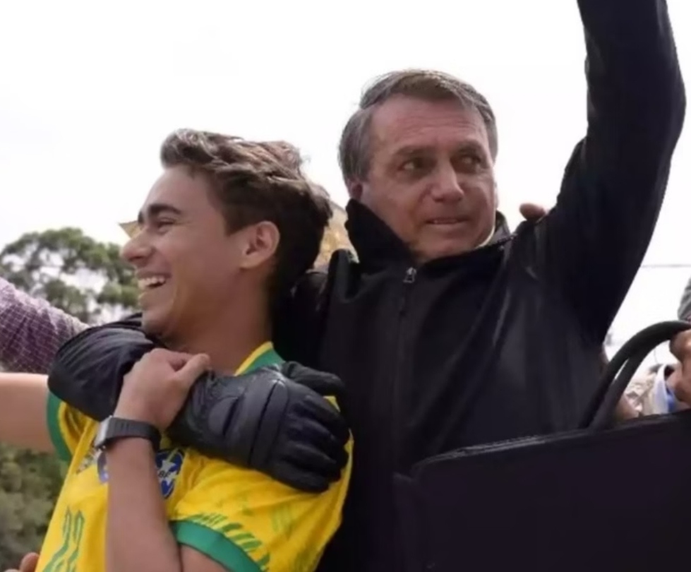 Deputado chama Nikolas Ferreira de “Moleque” e diz que ele tem culpa pela prisão de Jair Bolsonaro