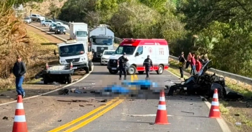 Duas pessoas morres em acidente na PR-170