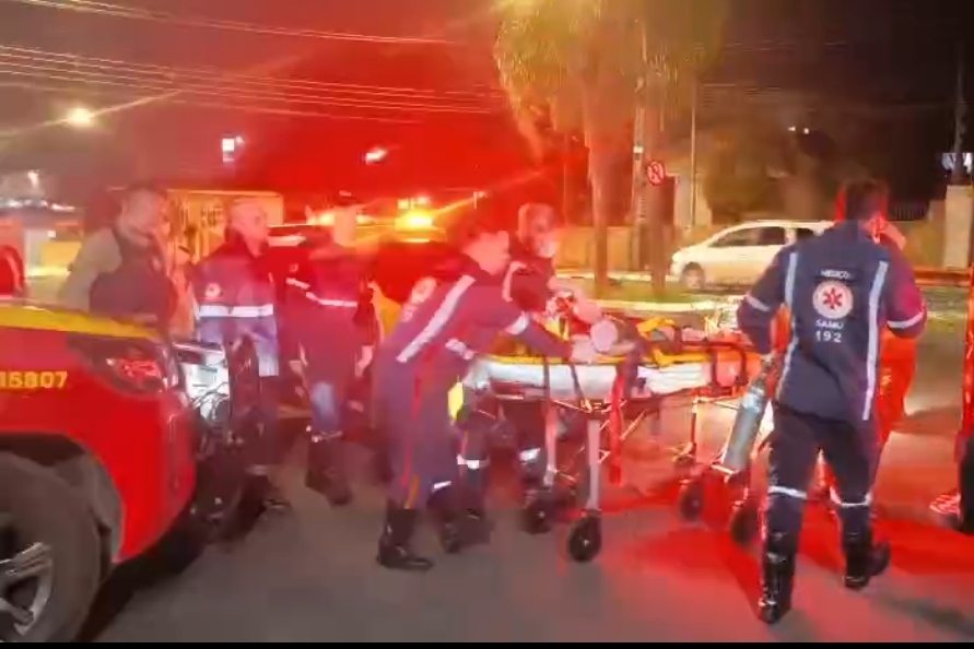 Criança fica em estado grave após acidente na Av Souza Naves, em PG