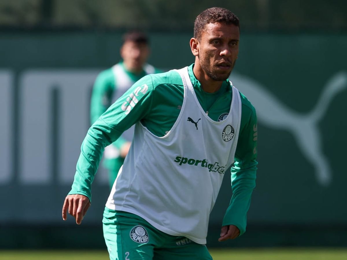 Grêmio contrata lateral-direito Marcos Rocha; Ex-Palmeiras fecha contrato até dezembro de 2026