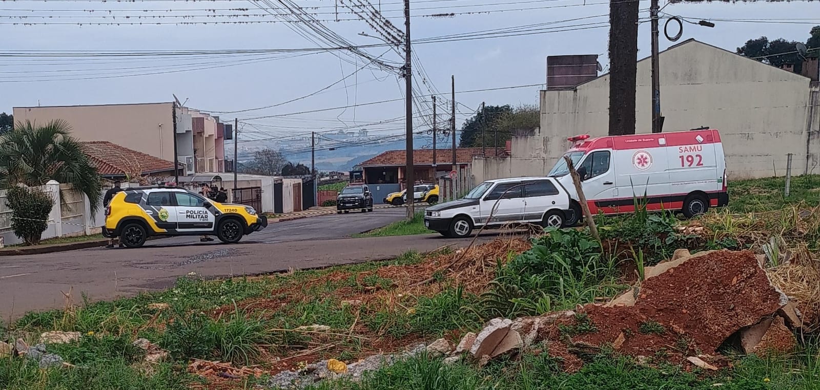 Ex-policial se tranca em casa armado e mobiliza operação com apoio do Bope em Ponta Grossa