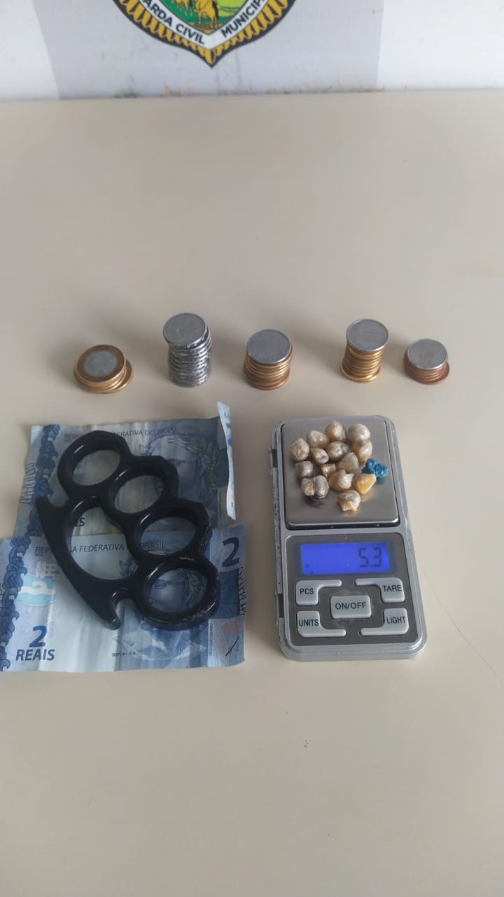 Adolescente é apreendido suspeito de tráfico de drogas em Ponta Grossa