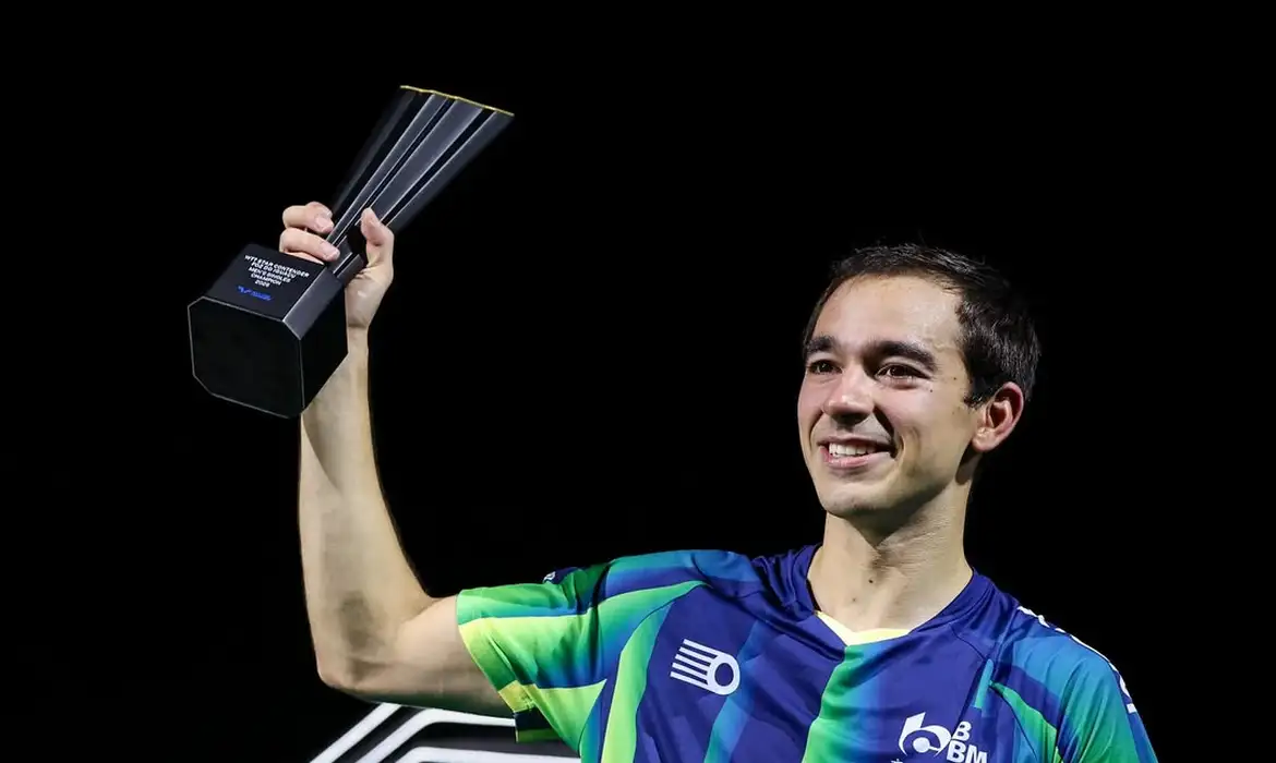 Hugo Calderano comemora título em Foz do Iguaçu