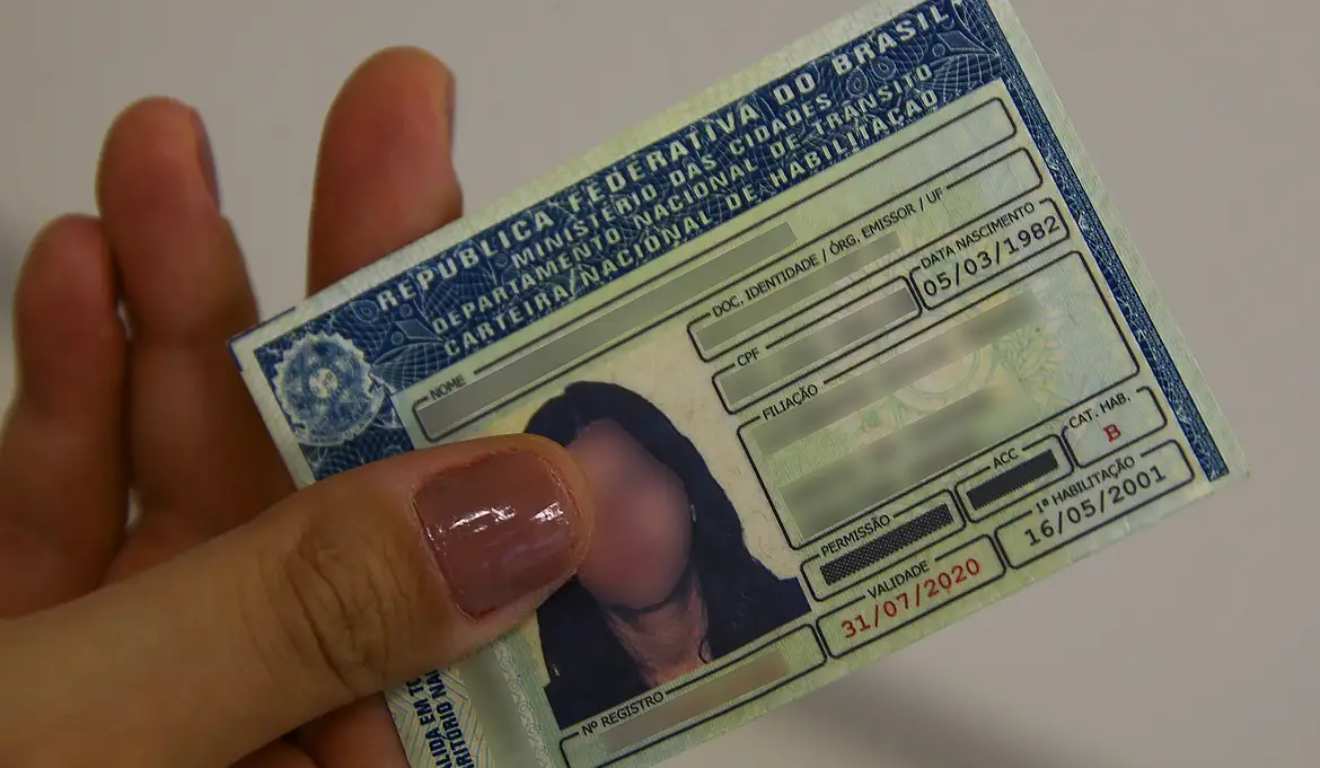 Saiba como ter a CNH gratuita: nova lei garante habilitação financiada com recursos federais