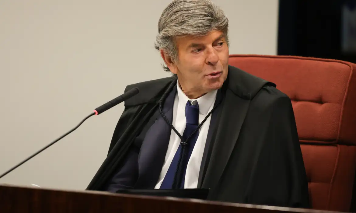 Fux vota por anular ação penal sobre trama golpista por cerceamento de defesa