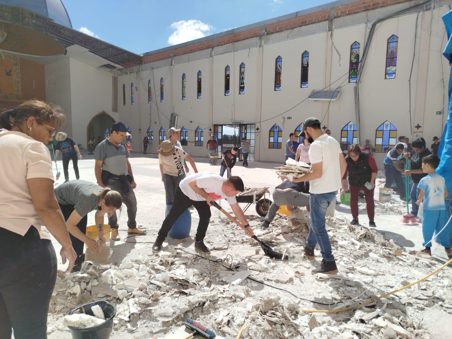 Diocese de PG promove coleta para igreja destruída pela chuva em Castro