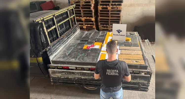Receita apreende carro com carga de quase R$ 500 mil nos Campos Gerais 