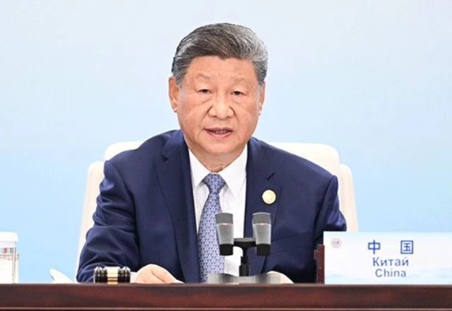 Xi Jinping propõe nova ordem mundial em aliança com Rússia e Índia