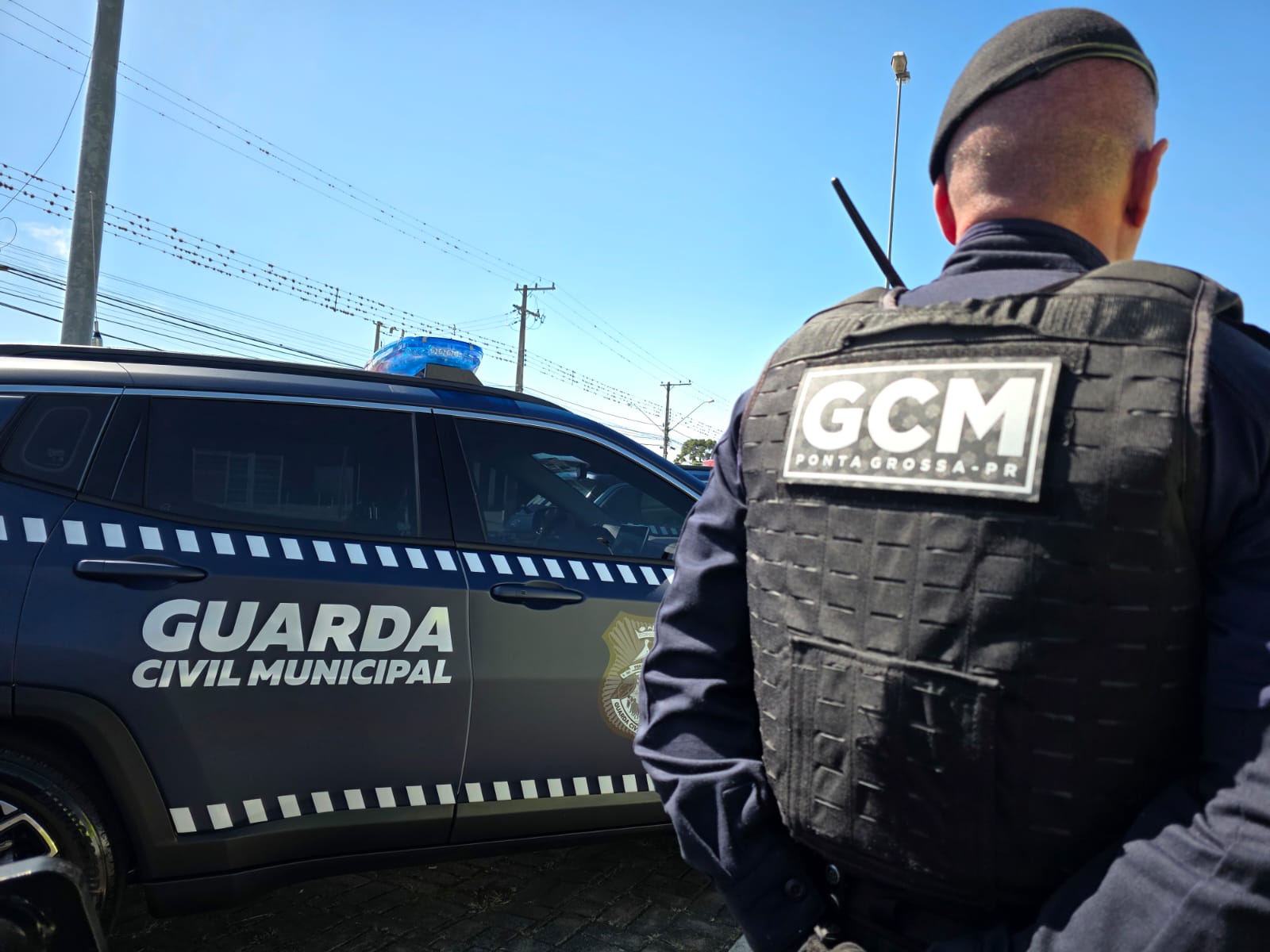 GCM prende homem com mandado de prisão em aberto em patrulhamento no bairro Contorno
