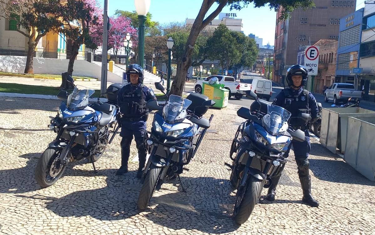 Mulher com mandado de prisão é detida em abordagem da GCM no bairro Ronda