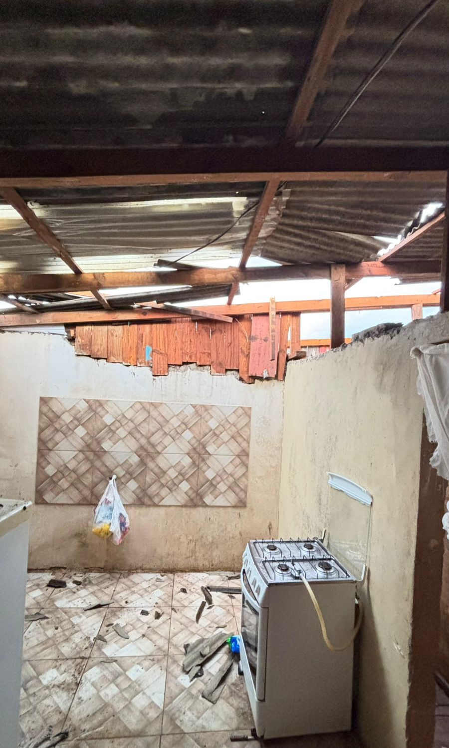 Temporal deixa 27 mil casas sem energia em Ponta Grossa