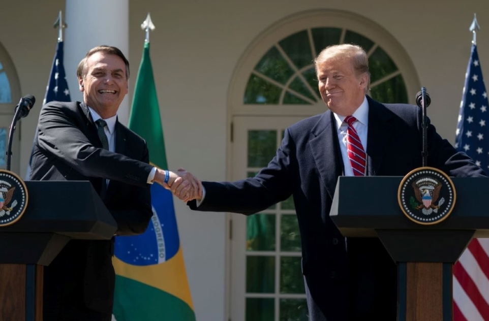 Trump promete resposta à condenação do ex-presidente Jair Bolsonaro