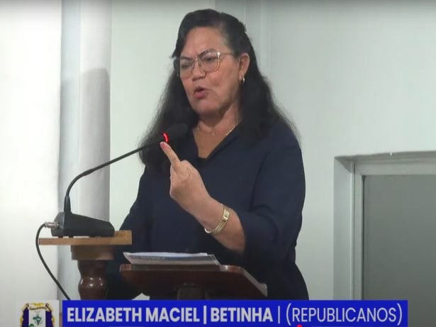 Quando homem bate em mulher, eu aprovo”, diz Betinha; Saiba mais sobre a parlamentar que viralizou ao defender  violência contra mulheres 