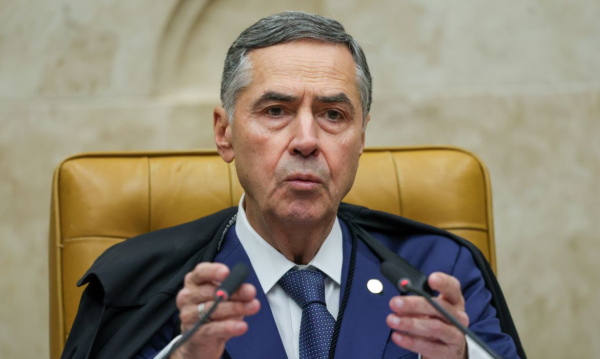Barroso recebe alta médica em Brasília