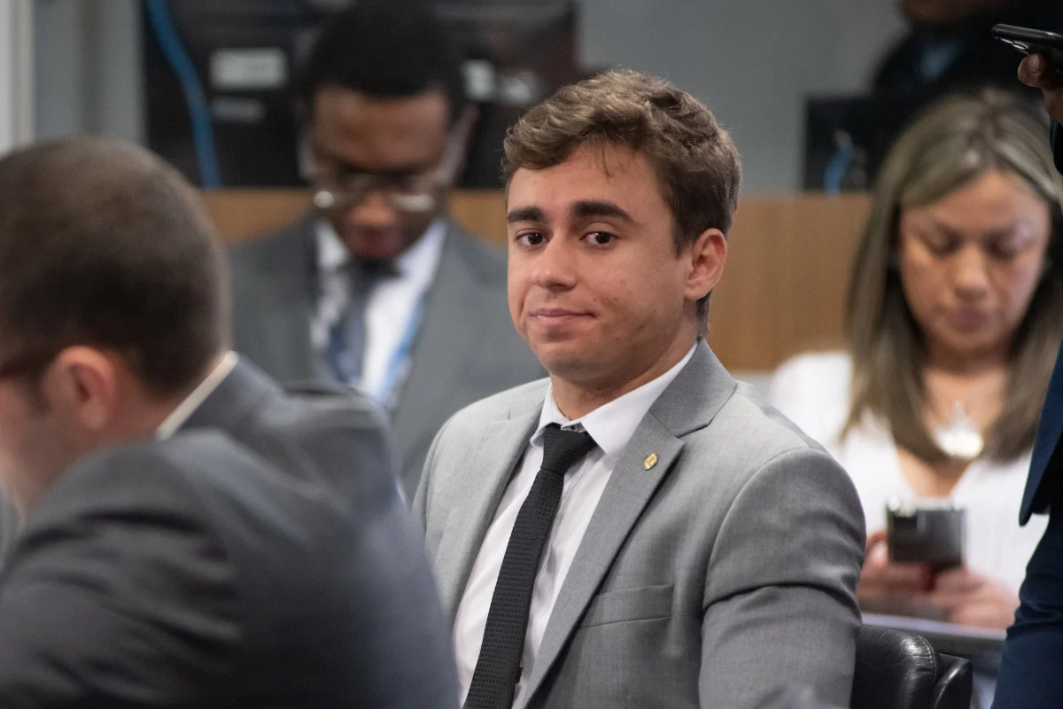 Nikolas Ferreira se confunde e vota a favor do Governo Lula na MP do IOF