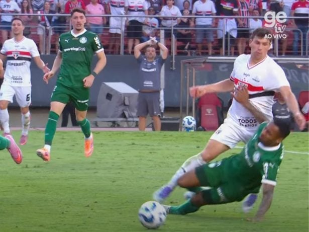 Após arbitragem polêmica, Palmeiras emite nota sobre possível erro de arbitragem