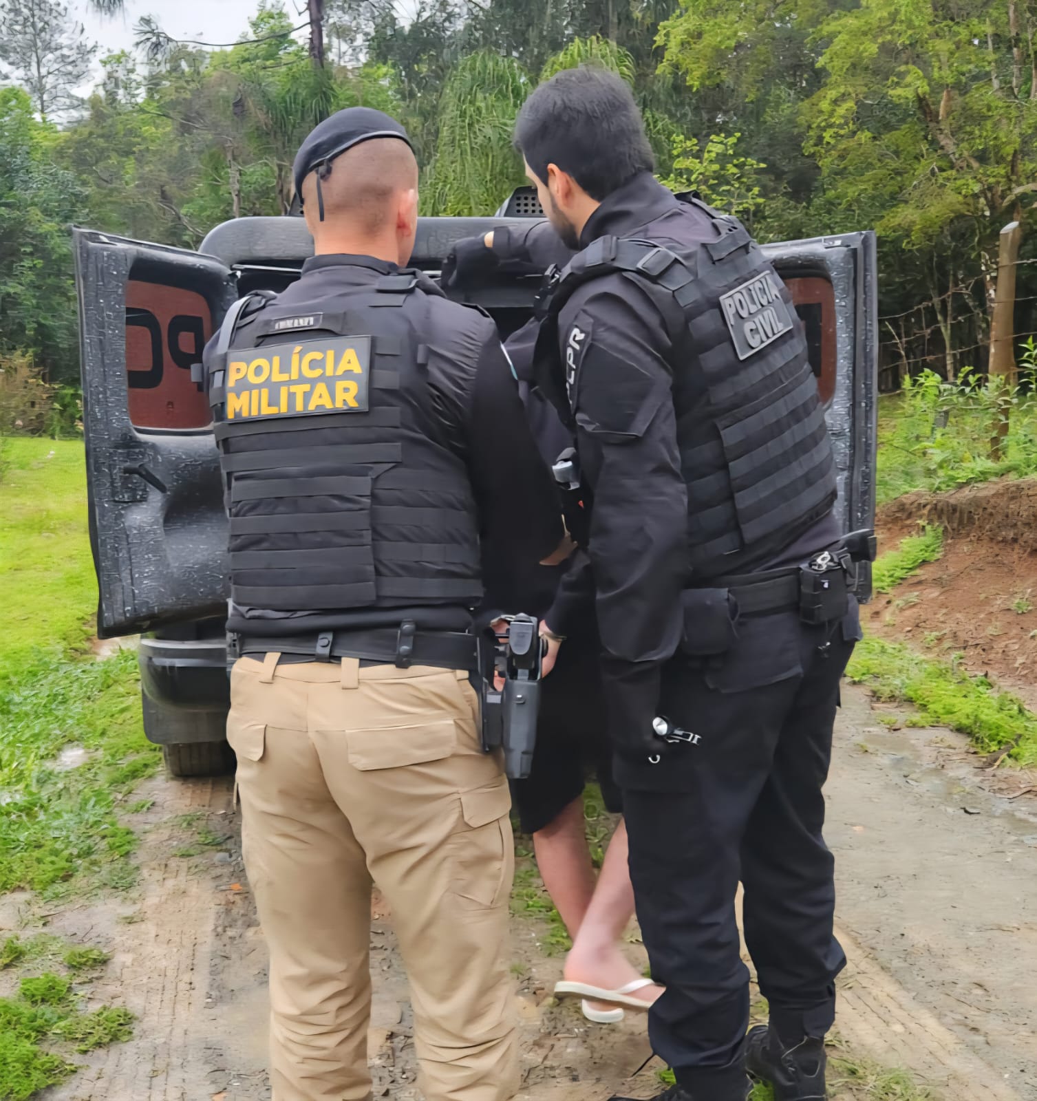 Homem acusado de homicídio é preso em Rebouças