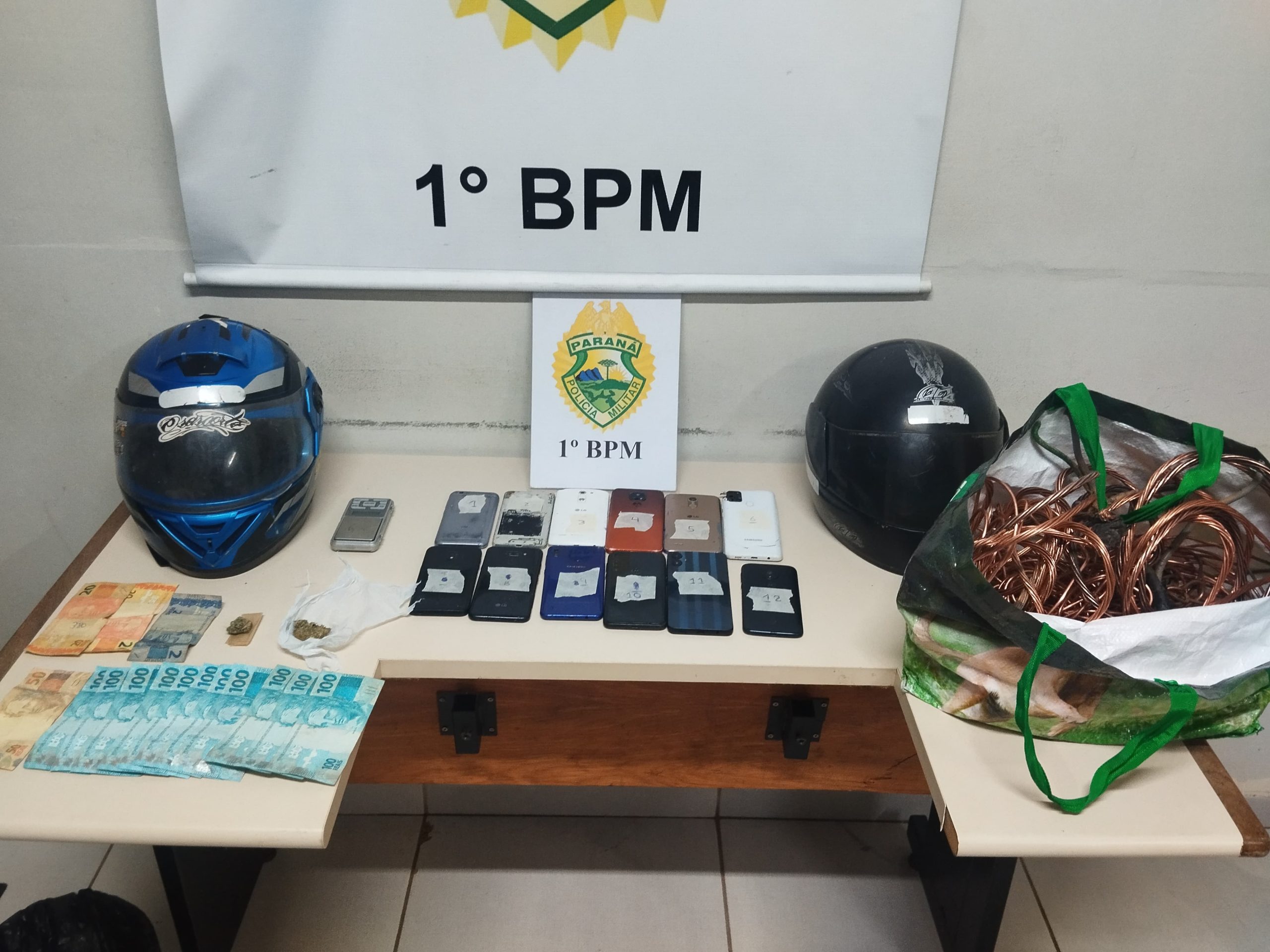 PM recupera motocicleta furtada e prende suspeitos por tráfico e receptação em PG