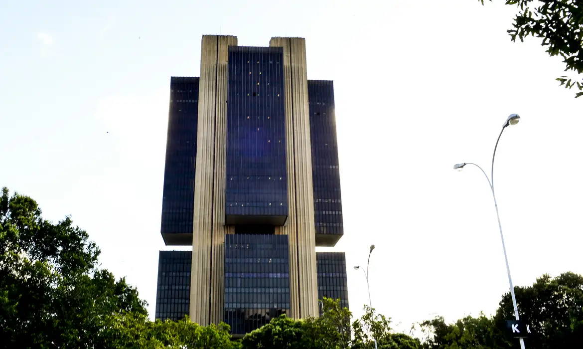 Banco Central passa a bloquear chaves Pix usadas em golpes e fraudes