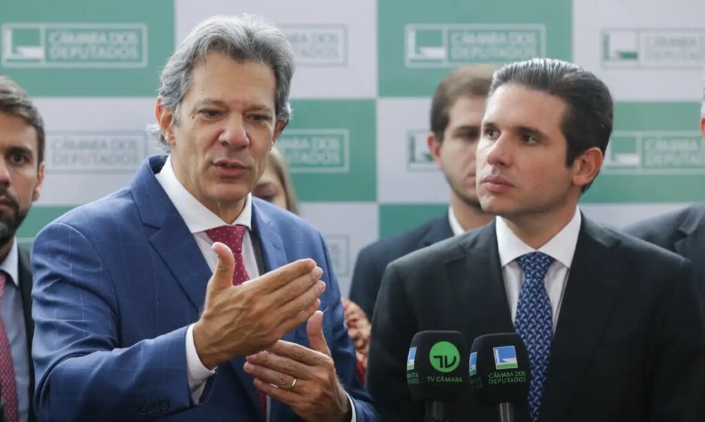 Câmara deve votar Medida Provisória do IOF nesta terça-feira (7)