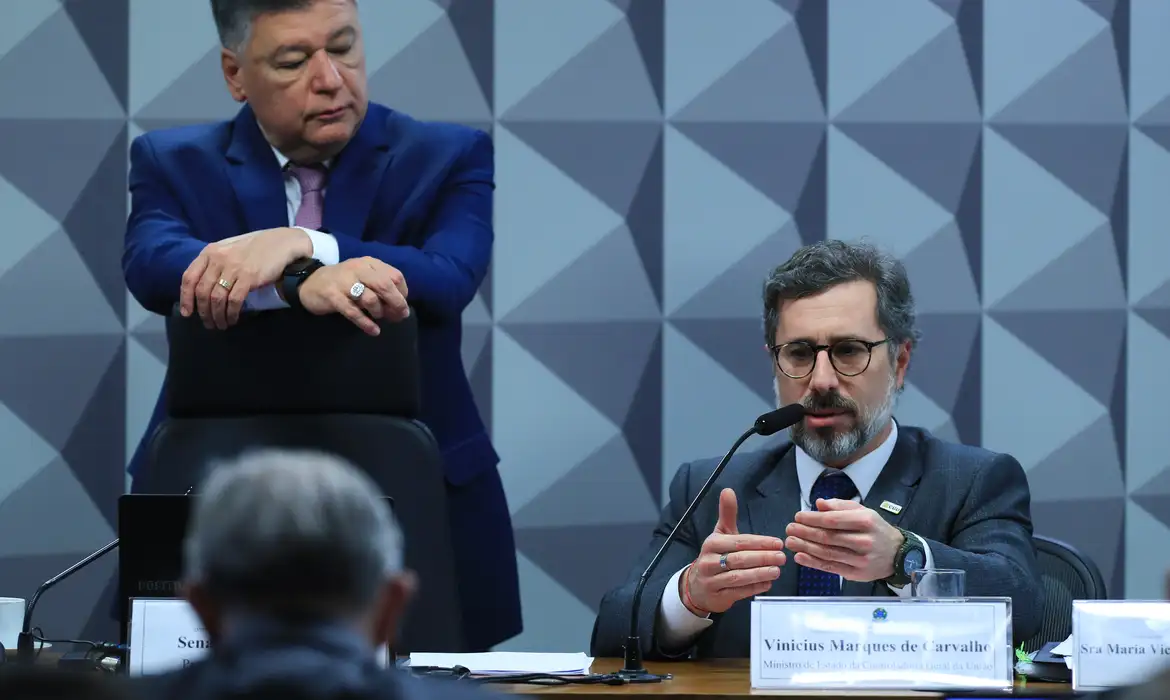 Ministro da CGU diz que suspeitava de irregularidades desde o governo de Bolsonaro, em 2019