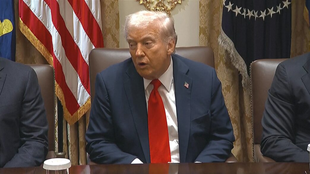 Trump reconhece que não pode concorrer a novo mandato nos EUA: “É uma pena”