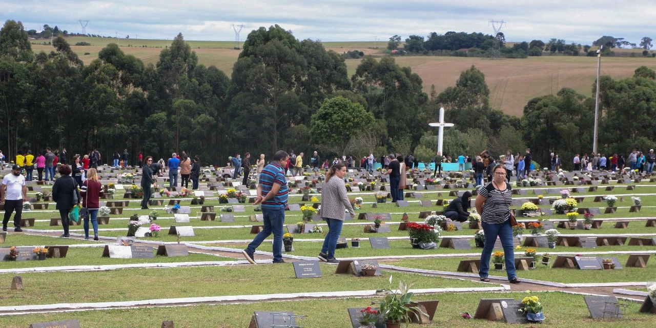 Finados: Confira os horários dos cemitérios de Ponta Grossa neste feriado