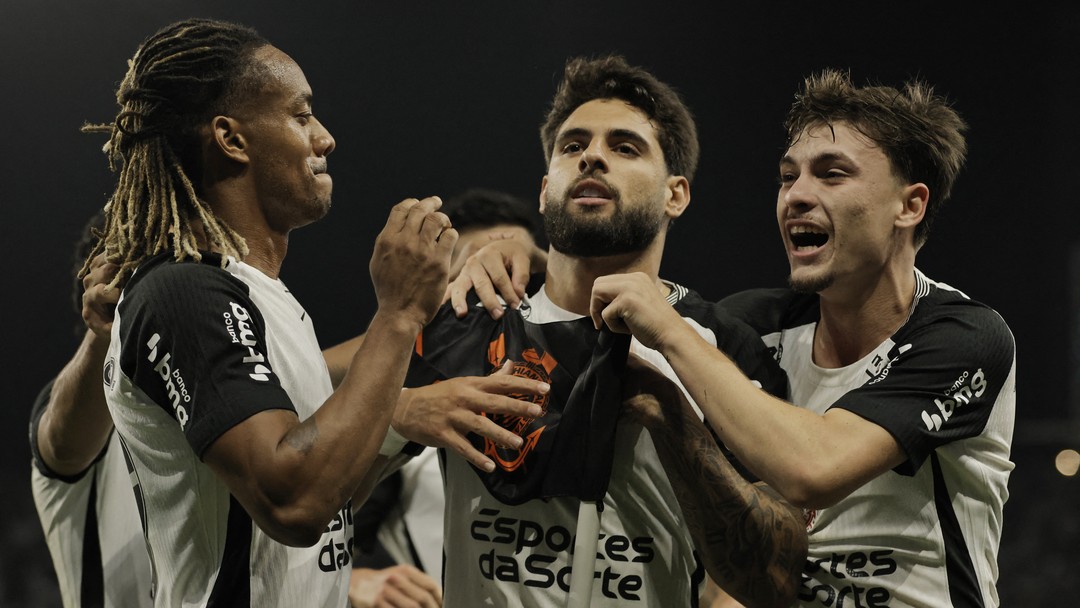 Corinthians vence São Paulo na Neo Química Arena pela 34ª rodada do Campeonato Brasileiro