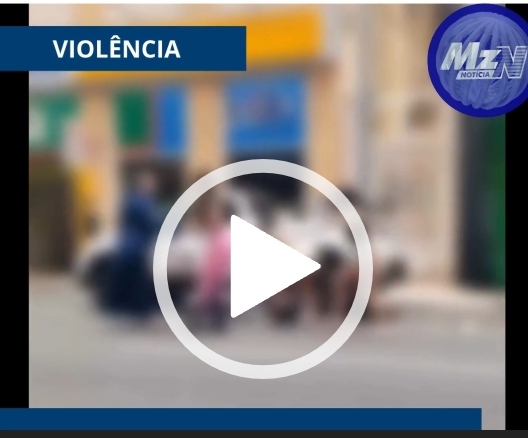 VÍDEO: Mulheres brigam com tapas e puxões de cabelo no Centro de PG