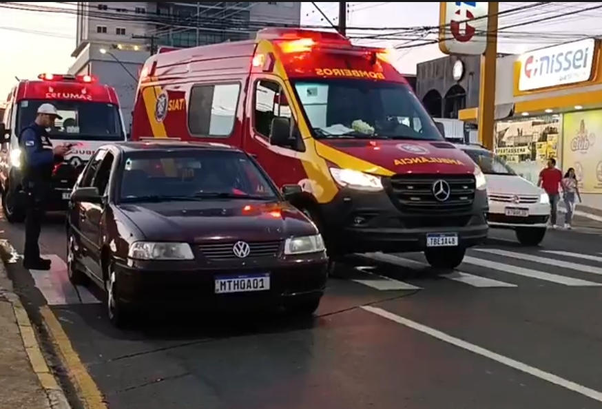 URGENTE: Idoso é atropelado na Avenida General Carlos Cavalcanti, no bairro Uvaranas