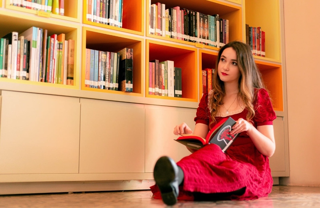 Iniciativa de literatura promove acessibilidade para leitores no Paraná