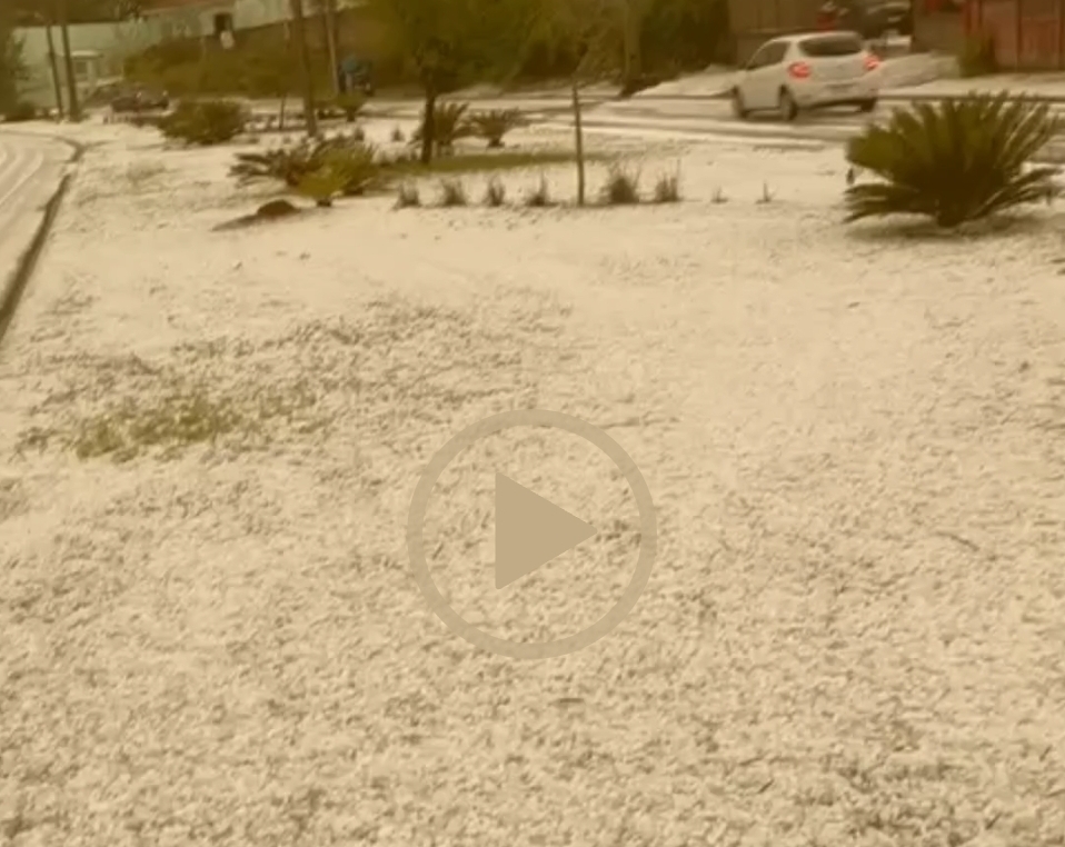 Vídeos enviados ao Portal MZ Notícia mostram PG tomada pelo gelo após forte temporal