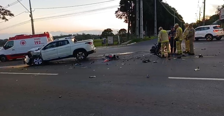 Motociclista morre após colisão em cruzamento na ‘Visconde de Mauá’