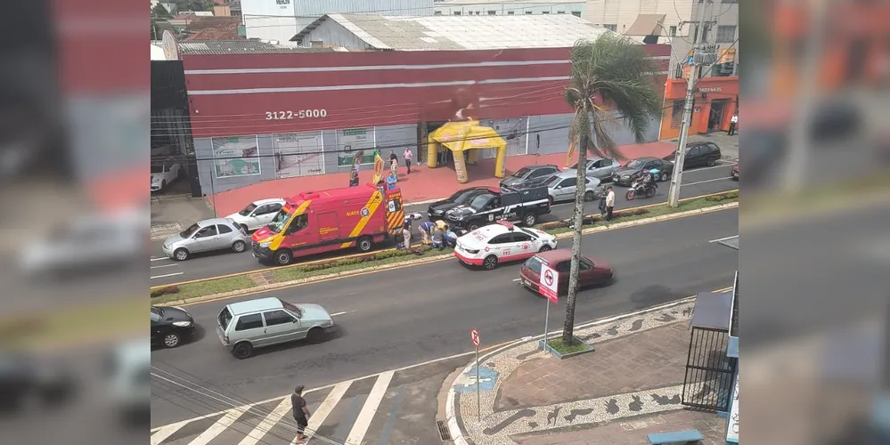 Motociclista fica ferido após colisão no bairro Nova Rússia, em PG