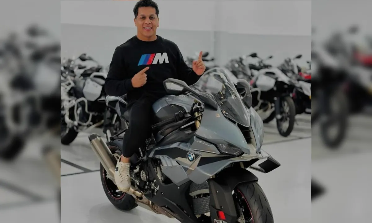 Homem é morto com 30 tiros na frente de casa